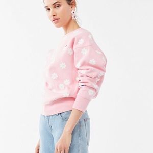 UO Exclusive Champion Daisy Crew-Neck Sweatshirt